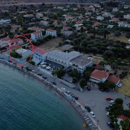 Studios On The Beach Galaxidi Exterior photo